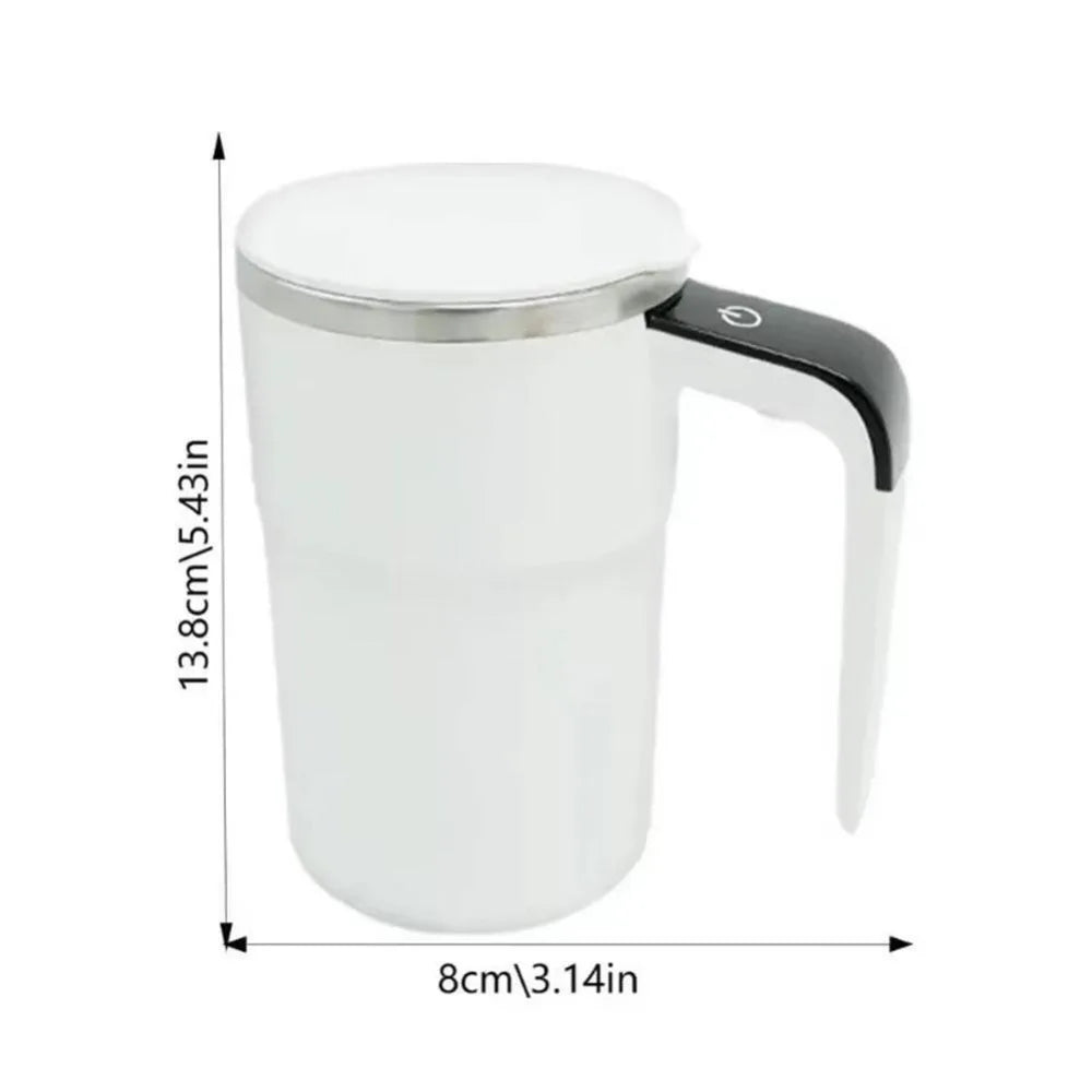 Dimensions du mug blanc indiquées sur le visuel : hauteur de 13,8 cm et mesure horizontale de 8 cm